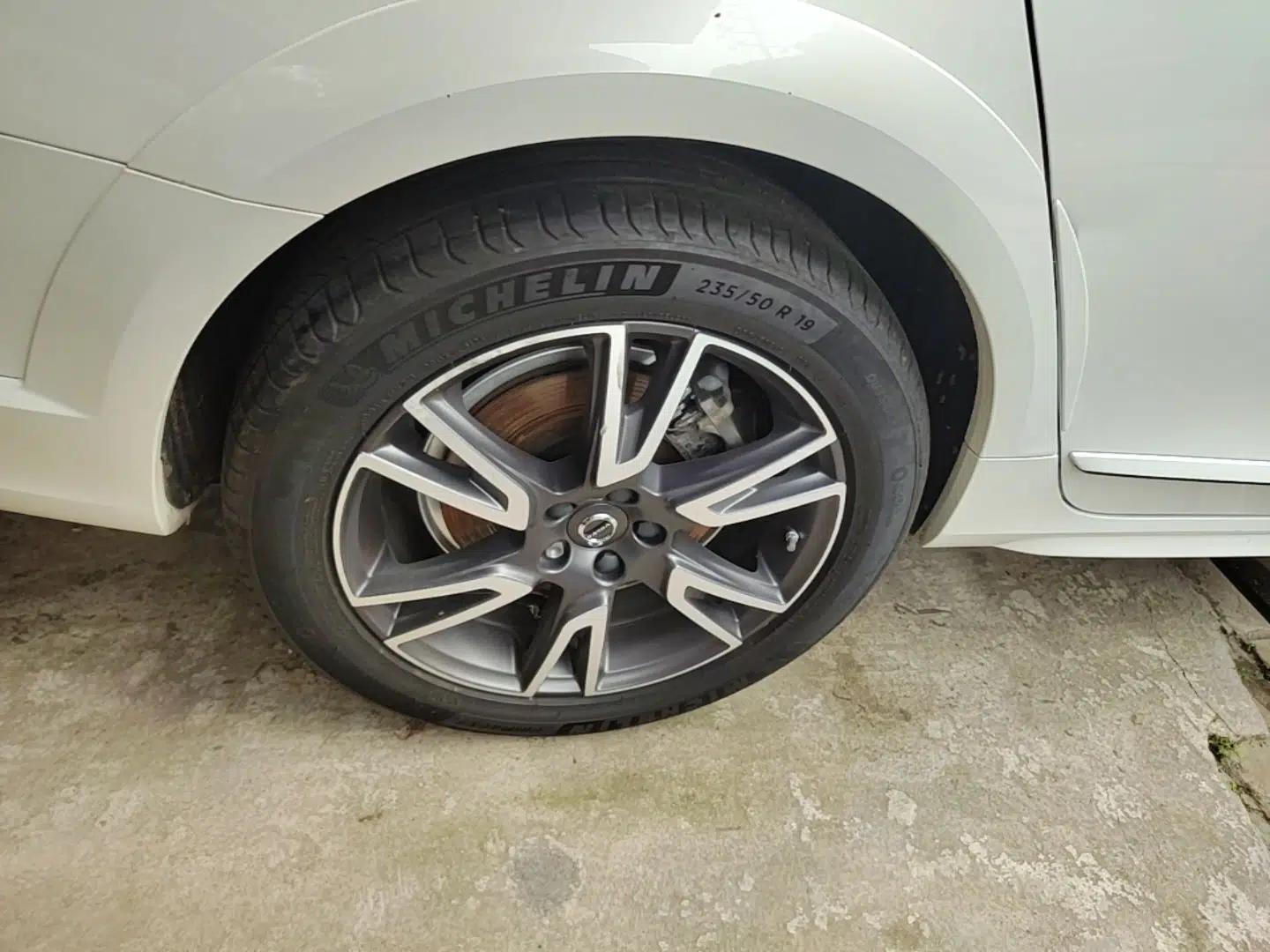 Volvo V90 2020 Facelifted Cross Country T5 AWD Zhiyuan Edition — миниатюра 11
