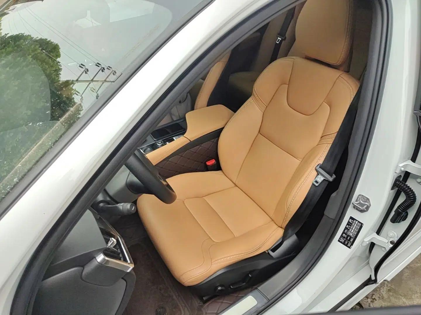 Volvo V90 2020 Facelifted Cross Country T5 AWD Zhiyuan Edition — миниатюра 22