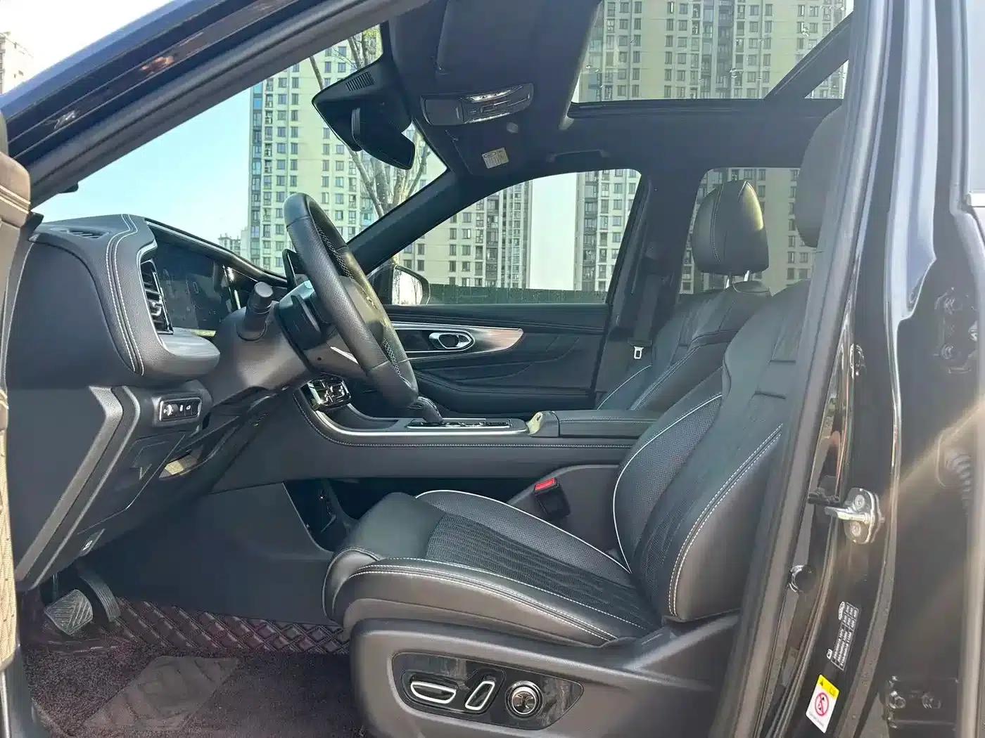 Trumpchi GS8 2024 Navigator Series 2.0TGDI 2WD Luxury Intelligent Connected Edition 7-Seater — миниатюра 2