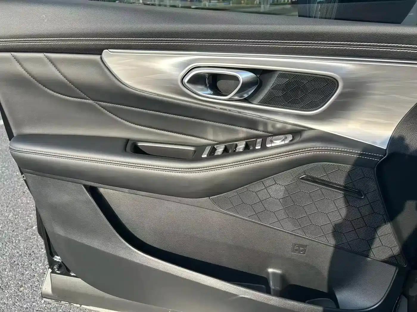 Trumpchi GS8 2024 Navigator Series 2.0TGDI 2WD Luxury Intelligent Connected Edition 7-Seater — миниатюра 8
