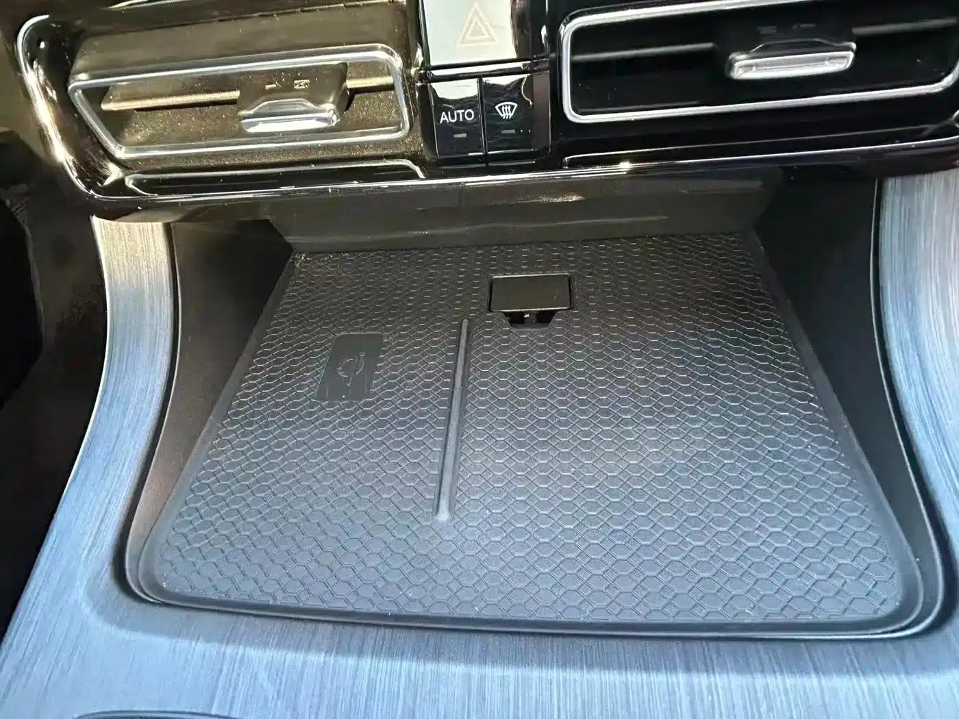 Trumpchi GS8 2024 Navigator Series 2.0TGDI 2WD Luxury Intelligent Connected Edition 7-Seater — миниатюра 9