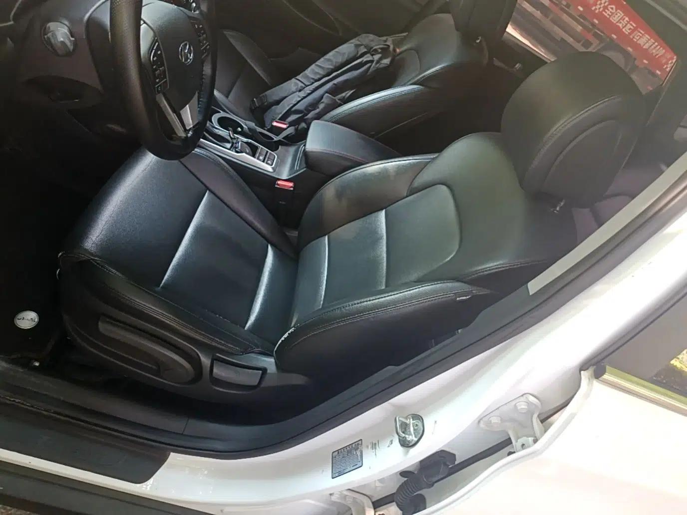 Hyundai Tucson 2015 1.6T Dual-Clutch Two-Wheel-Drive Smart Model — миниатюра 17
