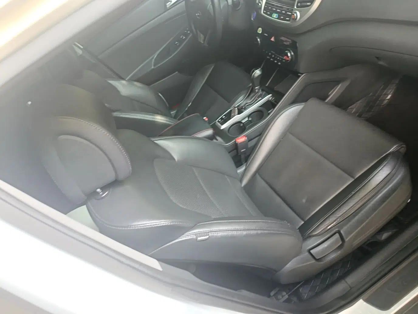 Hyundai Tucson 2015 1.6T Dual-Clutch Two-Wheel-Drive Smart Model — миниатюра 19