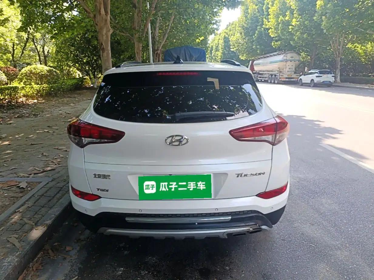 Hyundai Tucson 2015 1.6T Dual-Clutch Two-Wheel-Drive Smart Model — миниатюра 5
