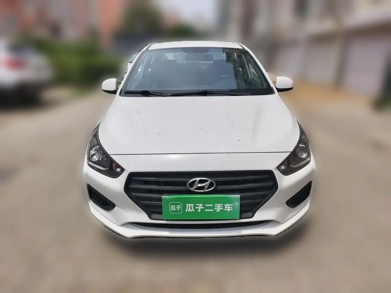 Hyundai Verna (older generation) 2020 1.4L Manual GL Refreshed Edition — миниатюра 2