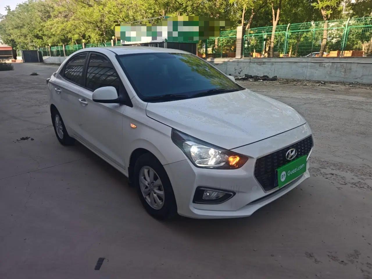 Hyundai Verna (older generation) 2017 1.4L Manual Huancai Edition China VI — миниатюра 3