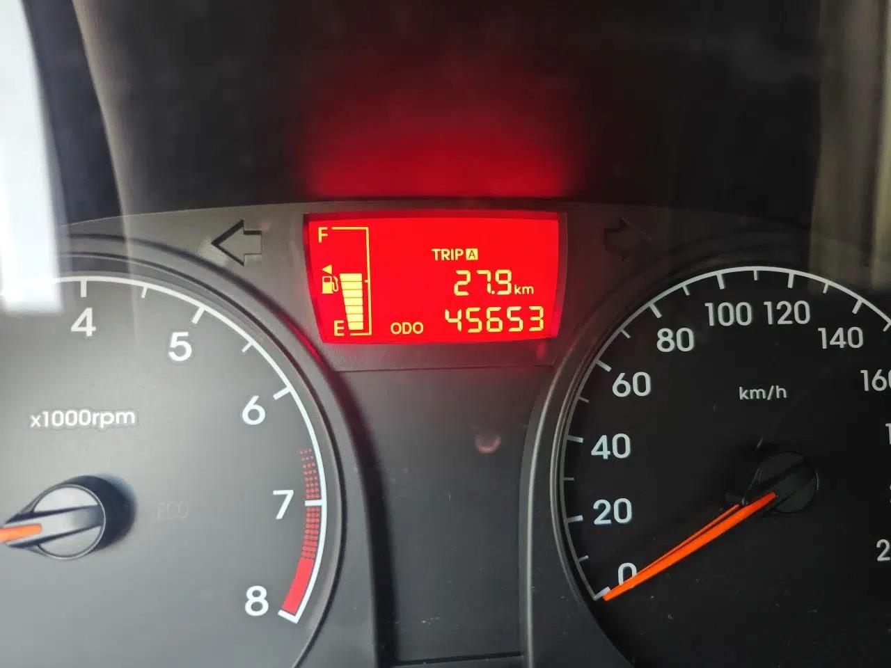 Hyundai Verna (older generation) 2014 1.4L Manual Smart GLS Trim — миниатюра 11