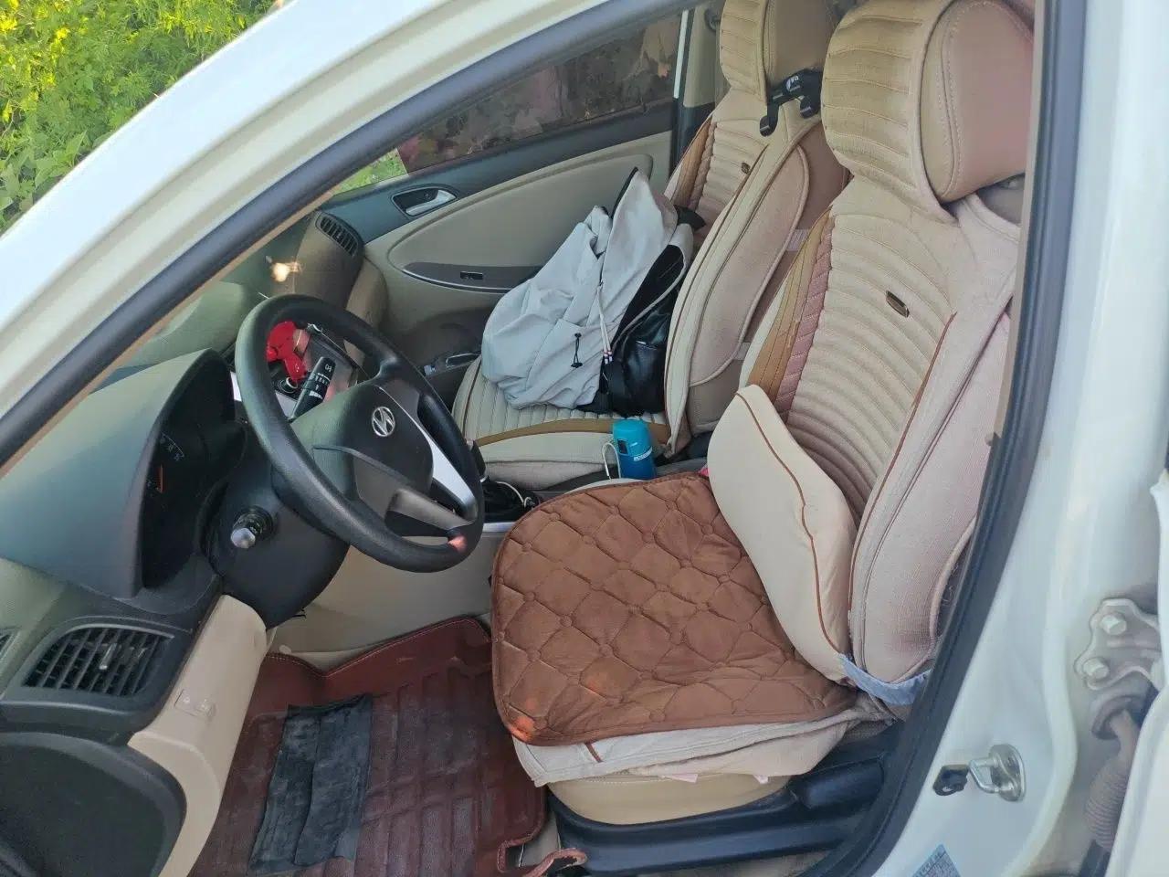 Hyundai Verna (older generation) 2014 1.4L Manual Smart GLS Trim — миниатюра 14
