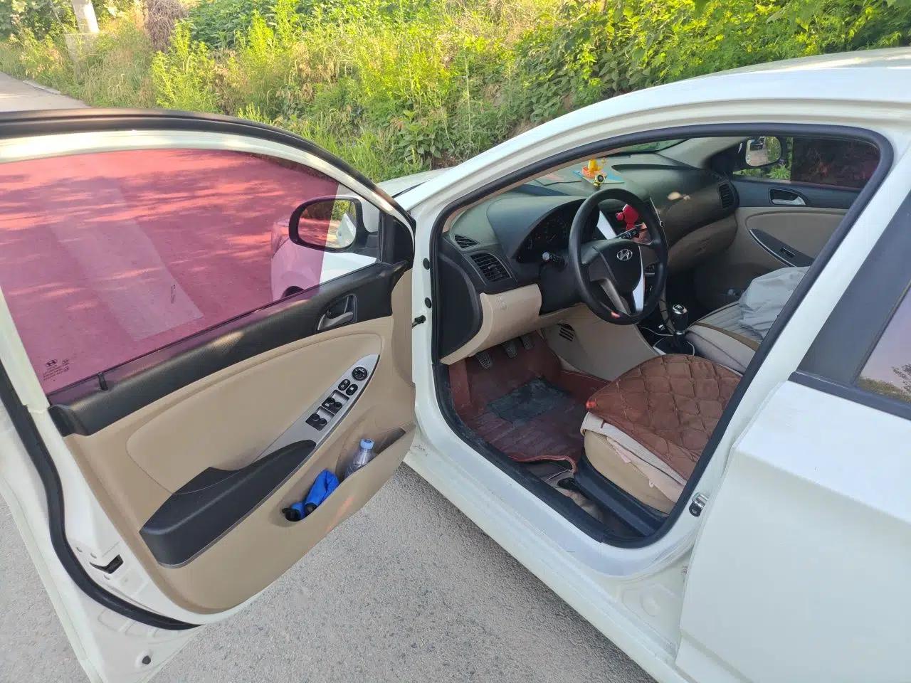 Hyundai Verna (older generation) 2014 1.4L Manual Smart GLS Trim — миниатюра 19