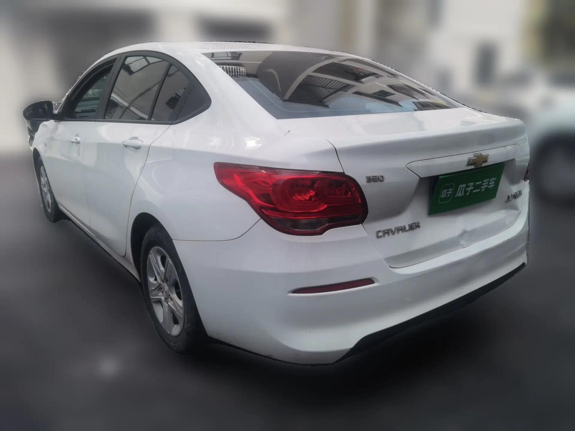 Chevrolet Cavalier 2019 320 Automatic Enjoyment with Sunroof — миниатюра 4