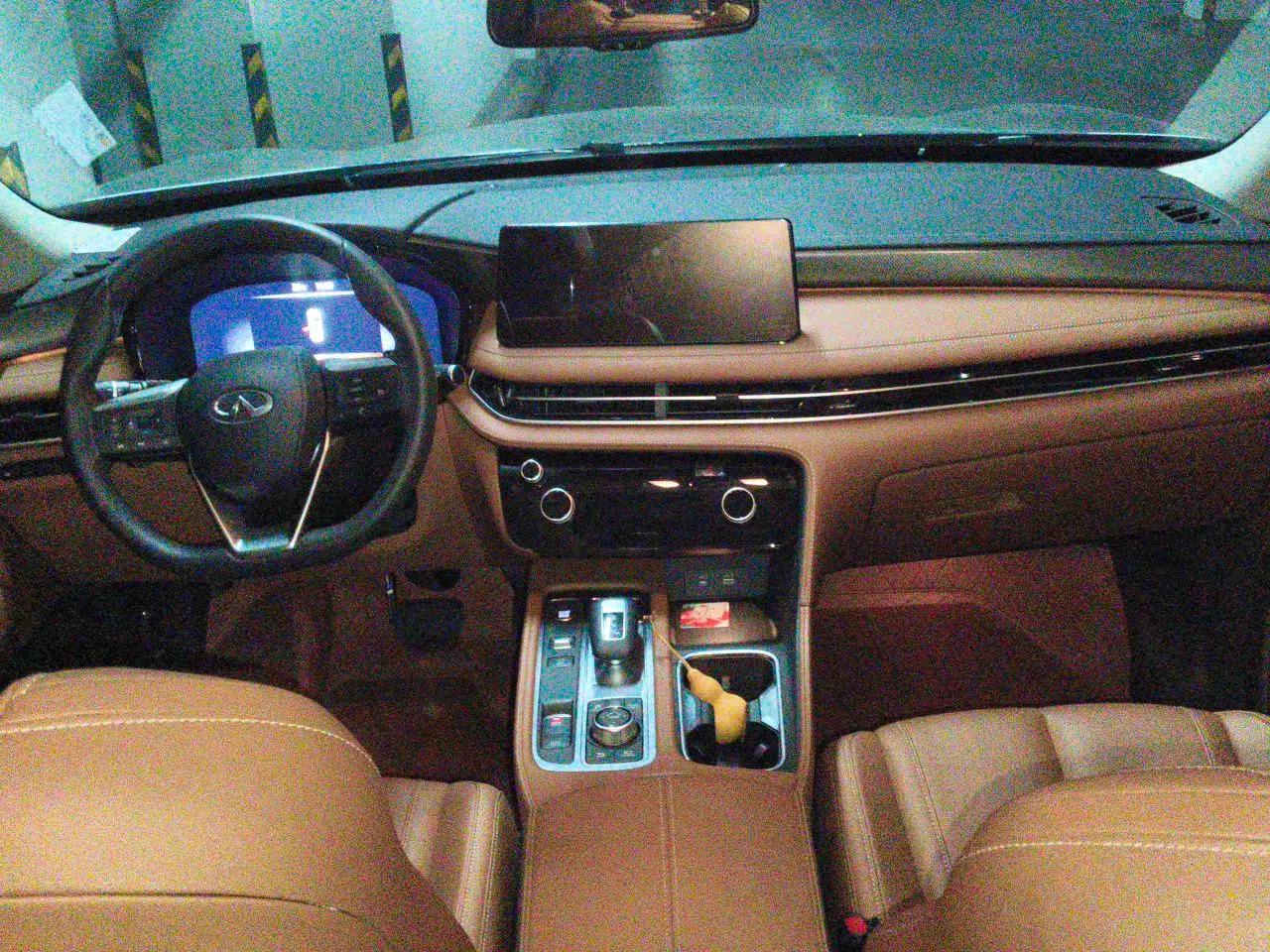 Infiniti QX60 2022 2.0T Four-Wheel Drive Excellence Edition — миниатюра 9
