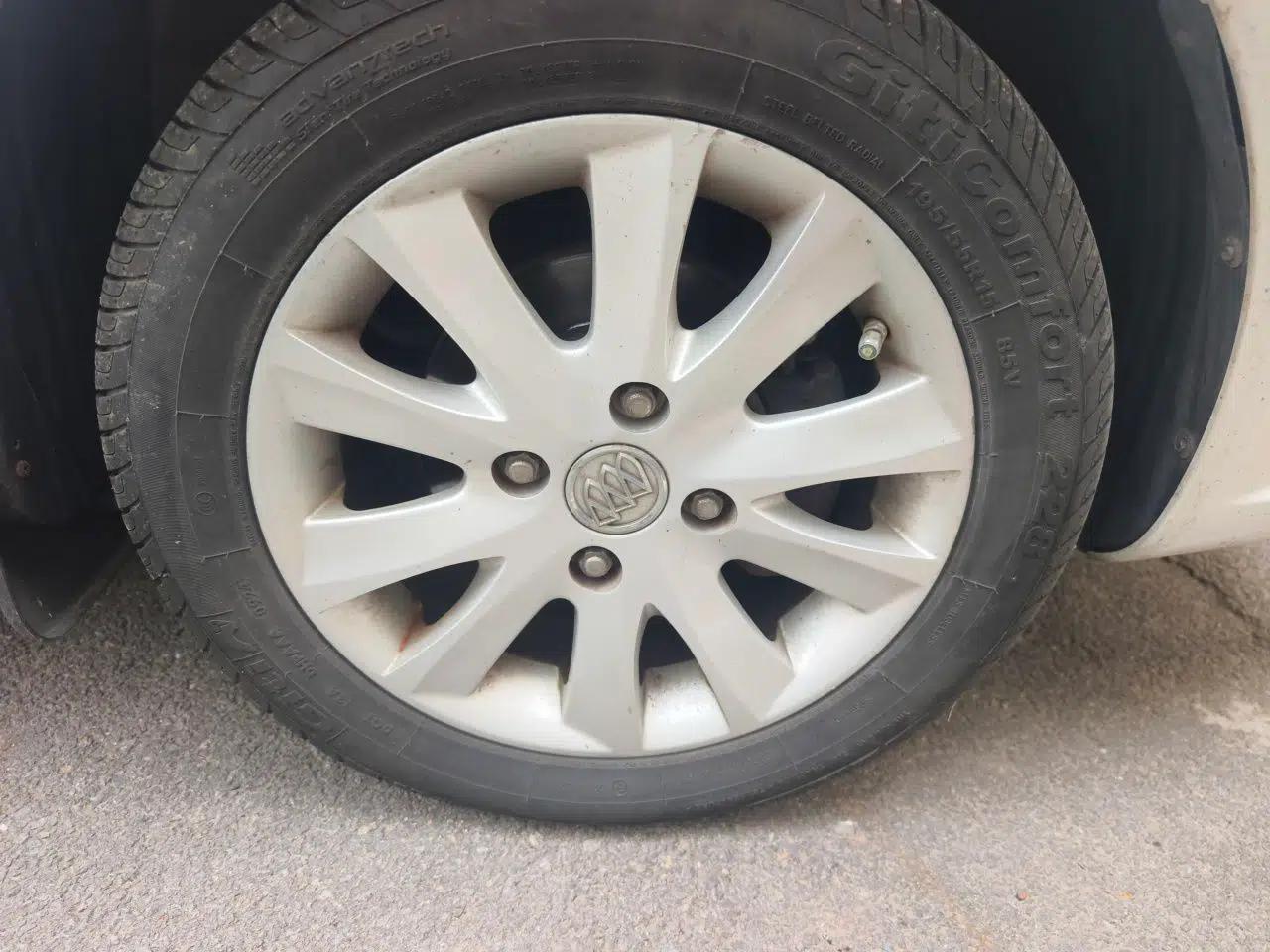 Buick Excelle 2013 1.5L Automatic Luxury Model — миниатюра 8