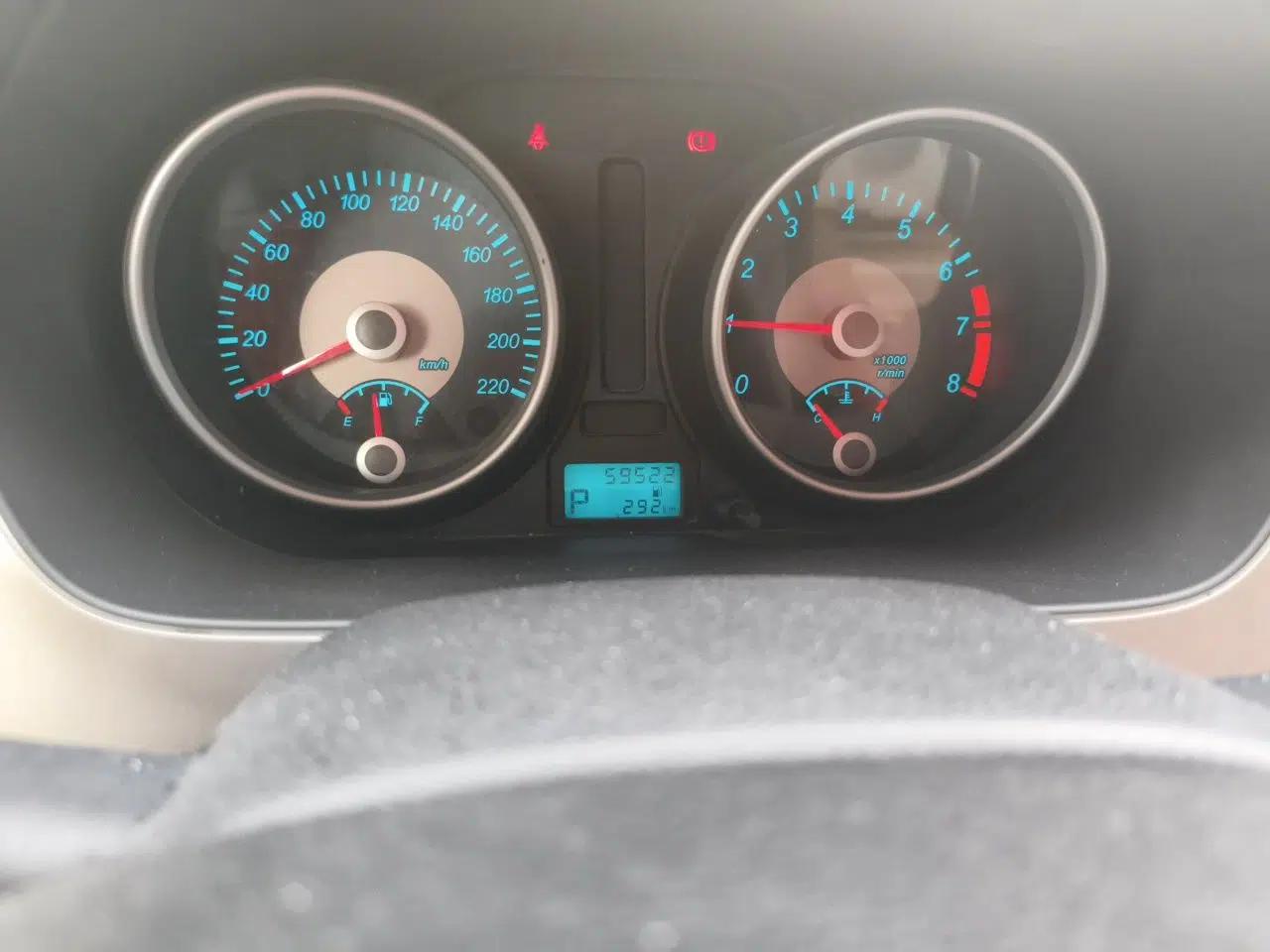 Buick Excelle 2013 1.5L Automatic Classic Model — миниатюра 12