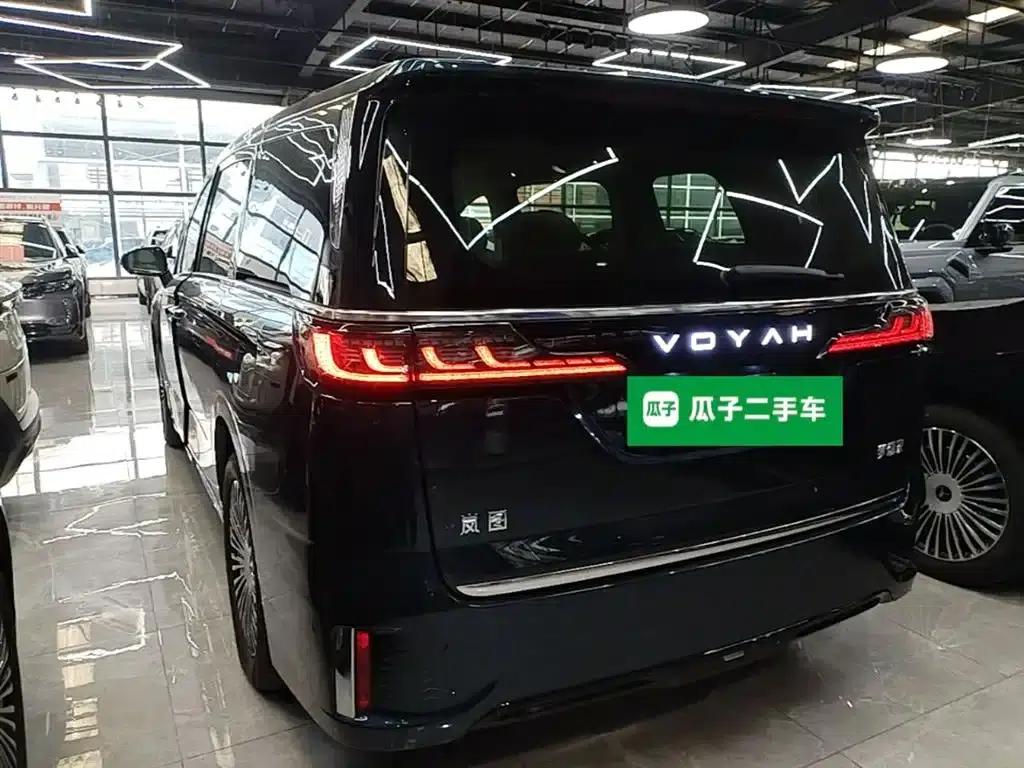 Voyah Dreamer 2025 PHEV AWD Flagship Kunpeng Edition — миниатюра 5