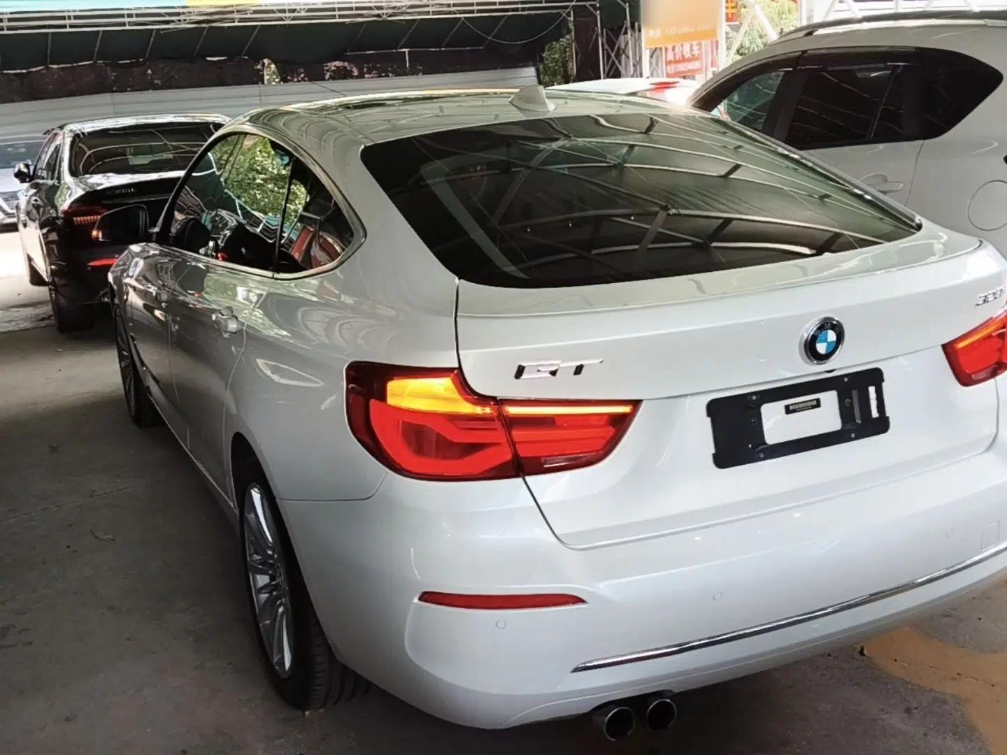 BMW 3 Series GT 2017 320i Luxury Design Package — миниатюра 4