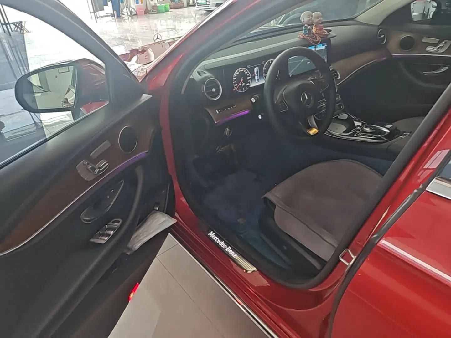 Mercedes-Benz E-Class 2016 E 300 L Luxury Model — миниатюра 18