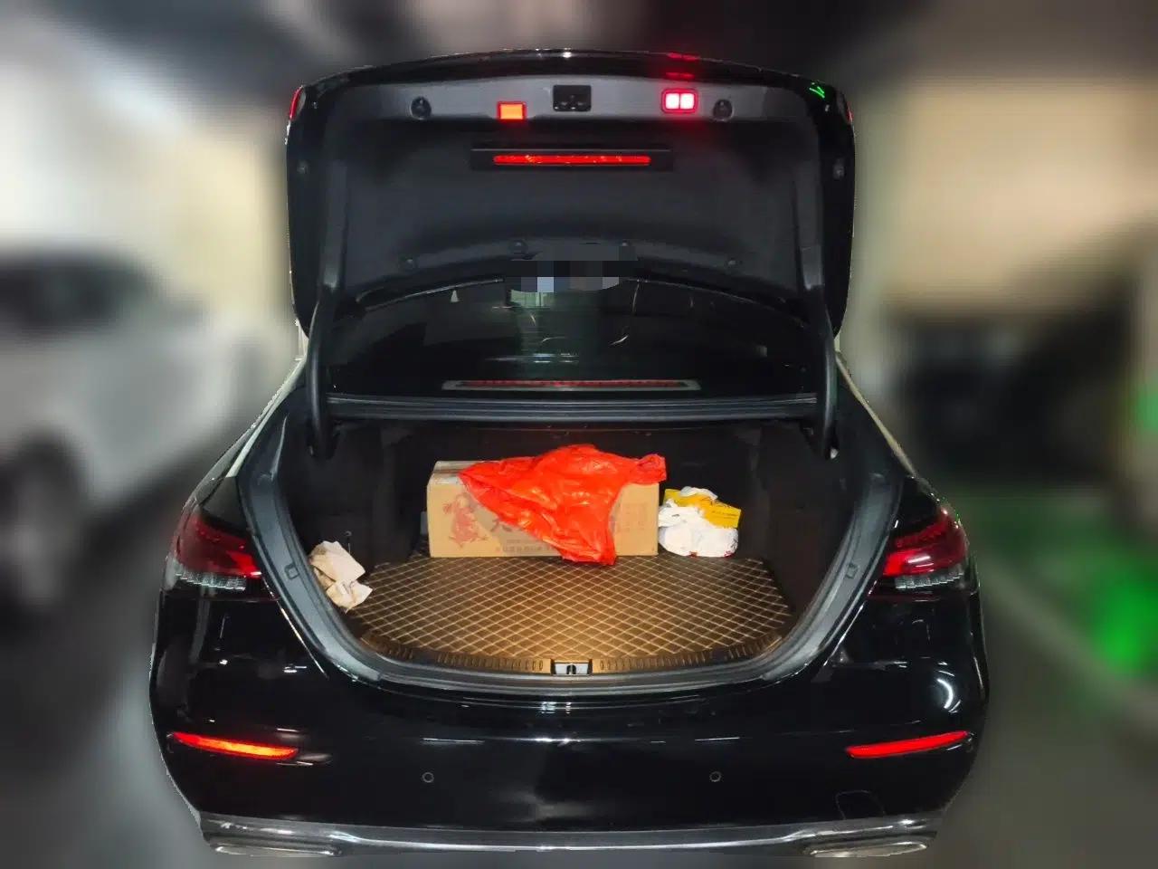 Mercedes-Benz E-Class 2021 Facelifted E 300 L Prestige Edition — миниатюра 19