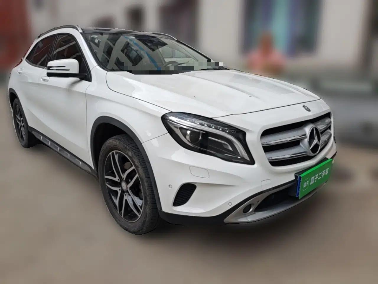 Mercedes-Benz GLA 2016 GLA 200 Fashion Model — миниатюра 3