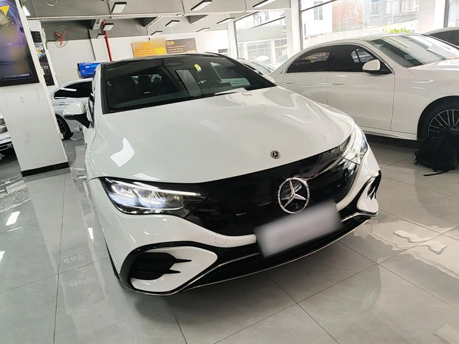 Mercedes-Benz EQE 2022 350 Pioneer Edition — миниатюра 3