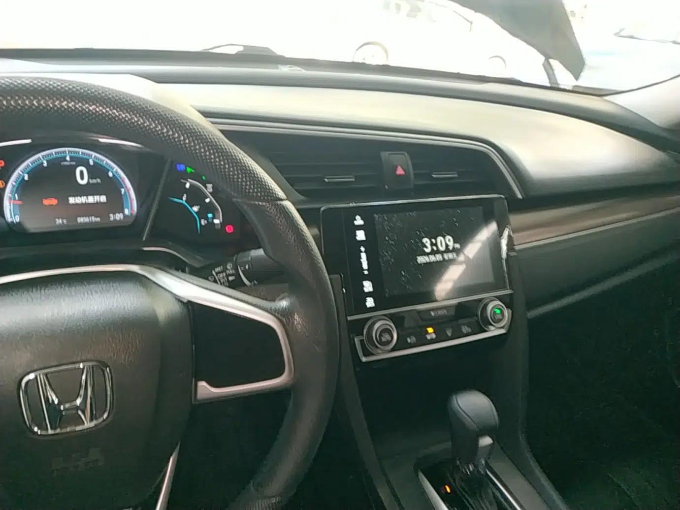 Honda Civic 2019 220TURBO CVT Dynamic Edition China VI — миниатюра 12