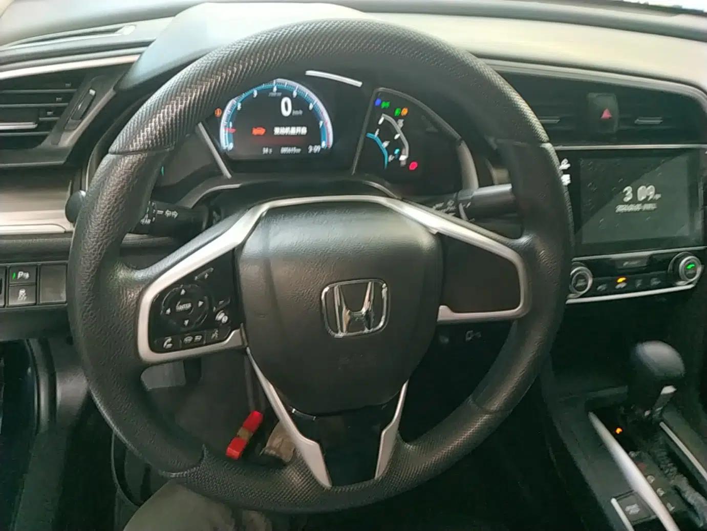 Honda Civic 2019 220TURBO CVT Dynamic Edition China VI — миниатюра 13