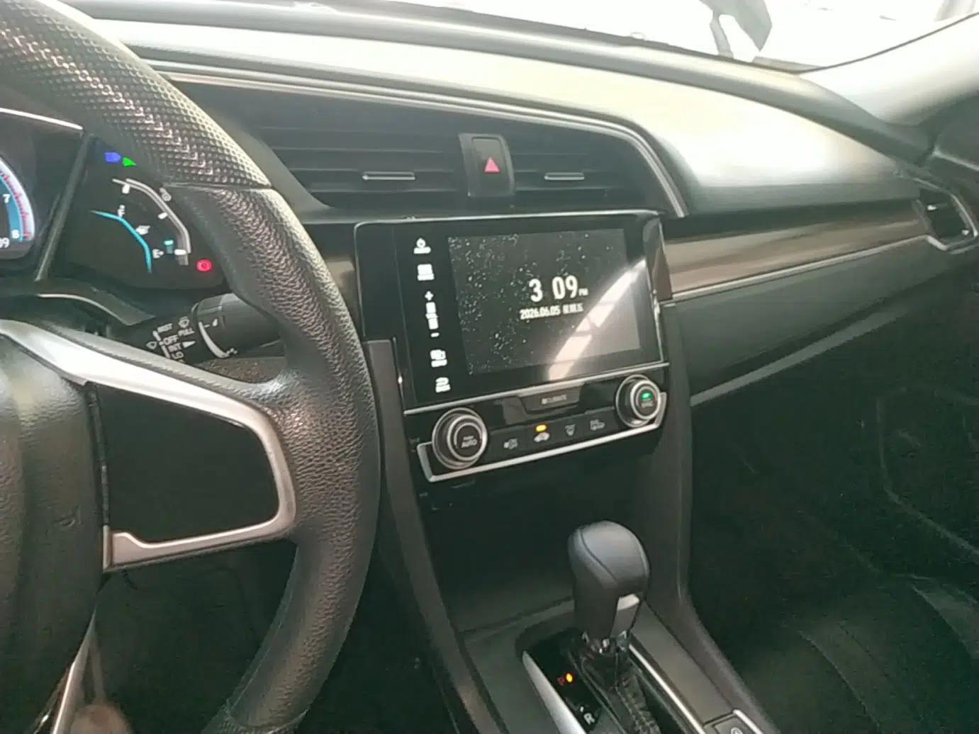 Honda Civic 2019 220TURBO CVT Dynamic Edition China VI — миниатюра 15
