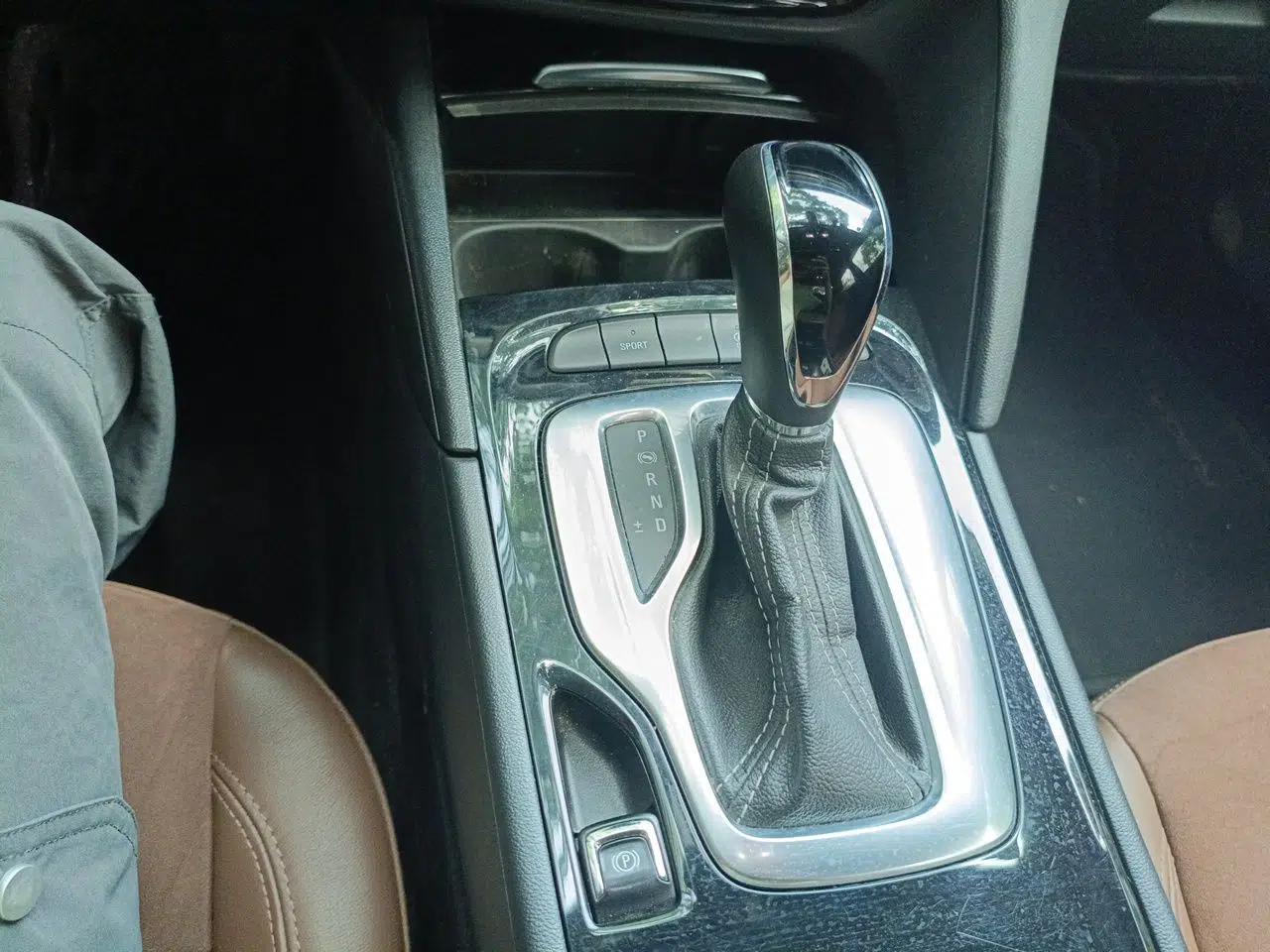 Buick Regal 2019 20T Elite Version China VI Standard — миниатюра 14
