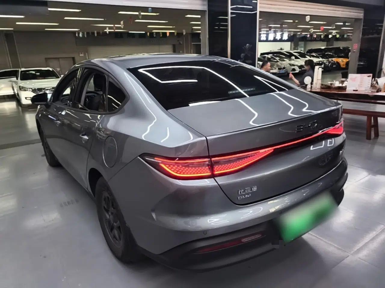 BYD Seal 05 DM-i 2026 DM-i 128KM Luxury Edition — миниатюра 4