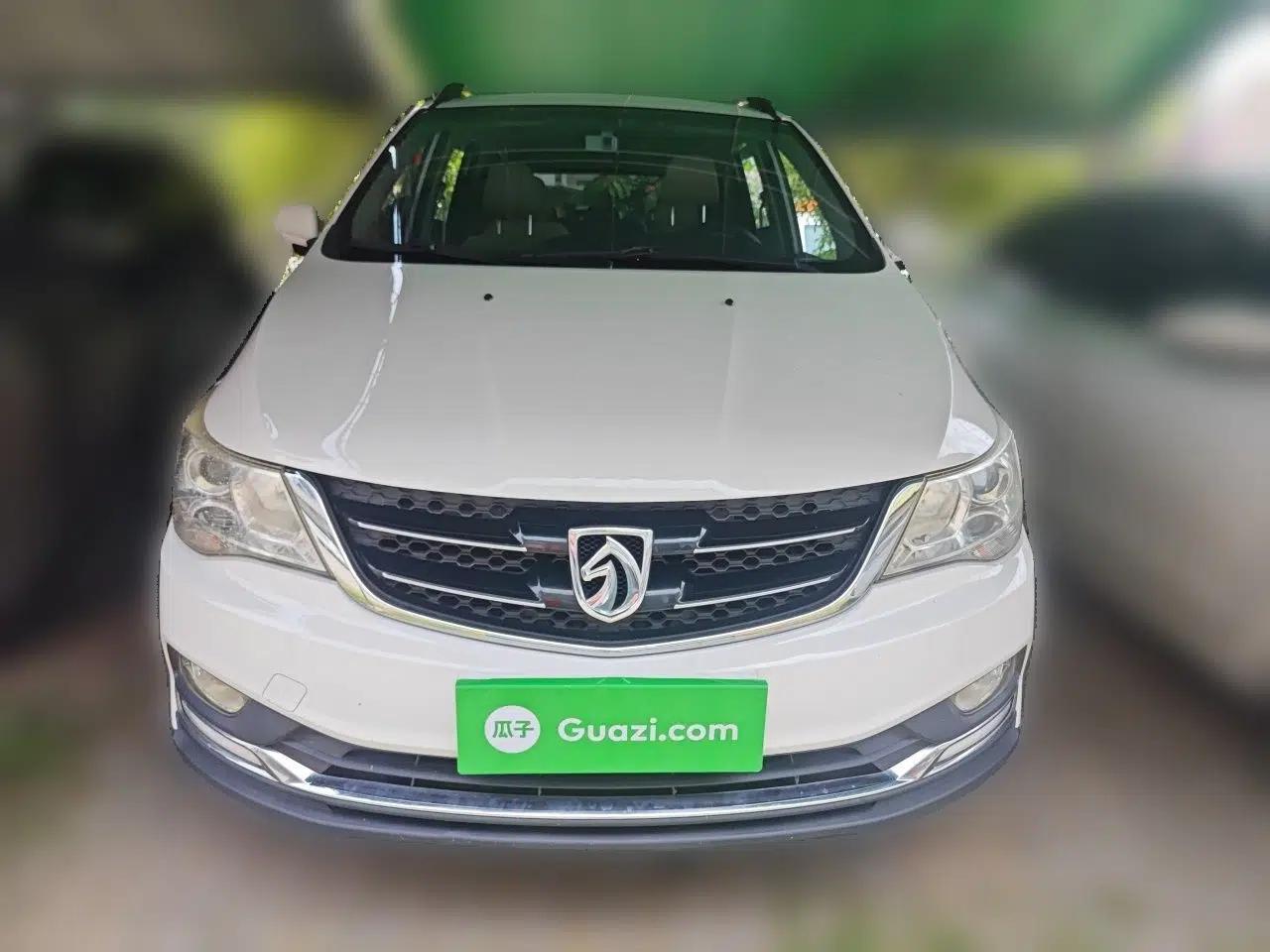 Baojun 730 2016 1.5L Manual Comfort Version 7 Seats China V Emission Standard — миниатюра 2