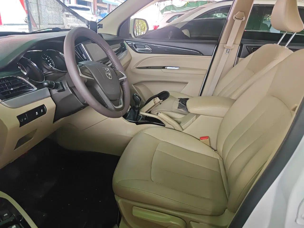 Baojun 730 2016 1.5L Manual Comfort Version 7 Seats China V Emission Standard — миниатюра 15