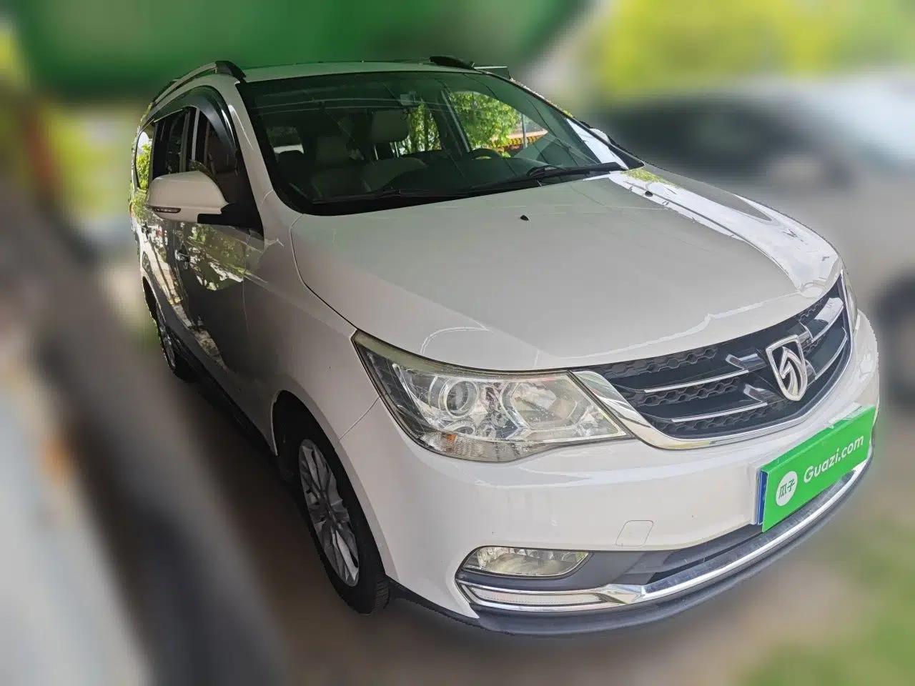 Baojun 730 2016 1.5L Manual Comfort Version 7 Seats China V Emission Standard — миниатюра 3