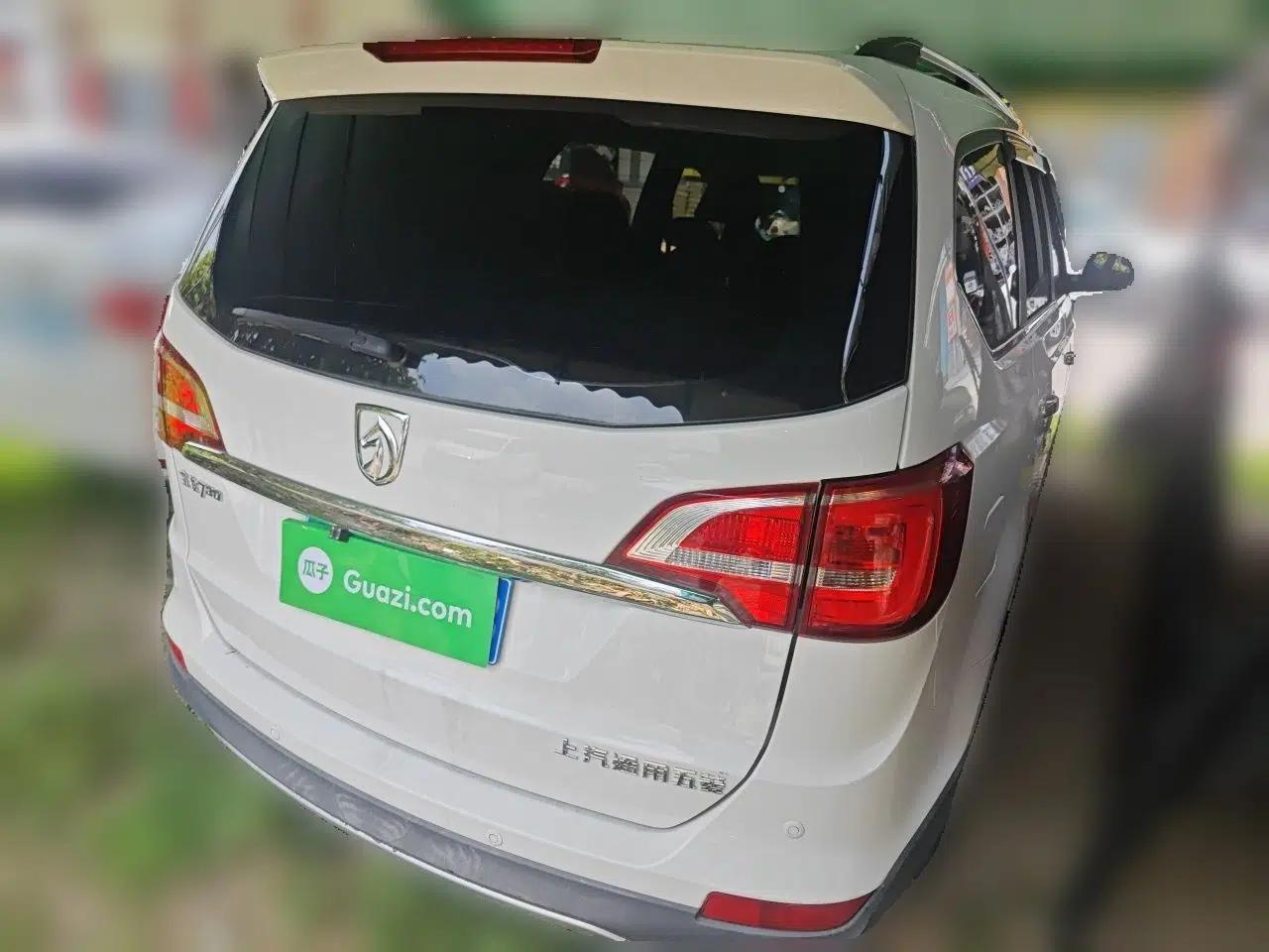 Baojun 730 2016 1.5L Manual Comfort Version 7 Seats China V Emission Standard — миниатюра 6