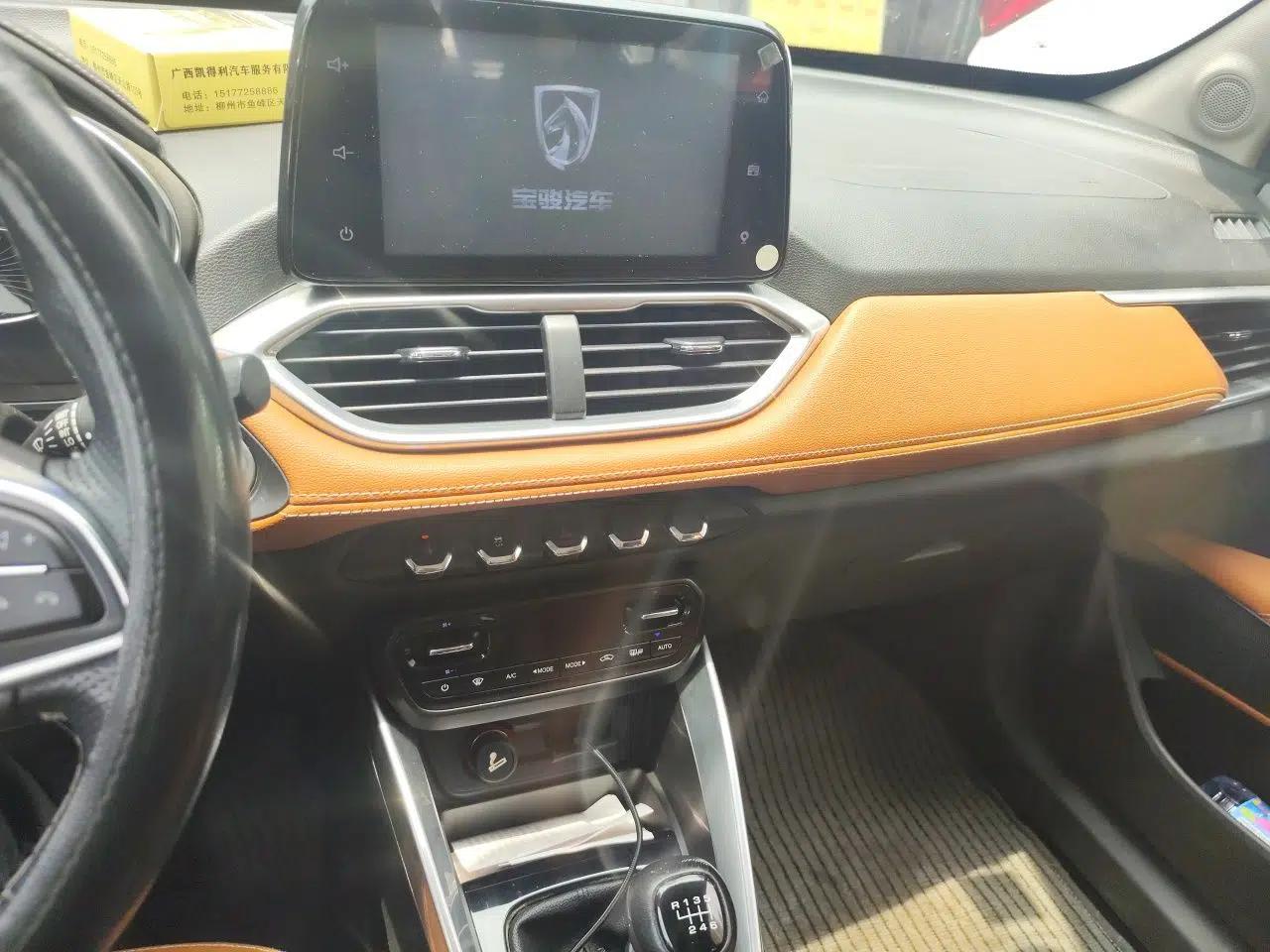 Baojun 510 2017 1.5L Manual Luxury Model — миниатюра 13