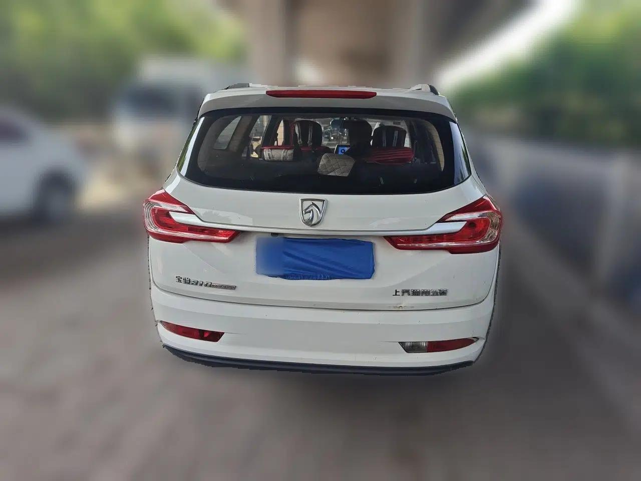 Baojun 310W 2017 1.5L Manual Comfort Version China VI Emission Standard — миниатюра 5
