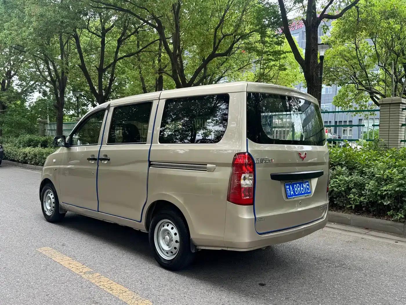 Wuling Rongguang V 2016 1.5L Practical Edition — миниатюра 4