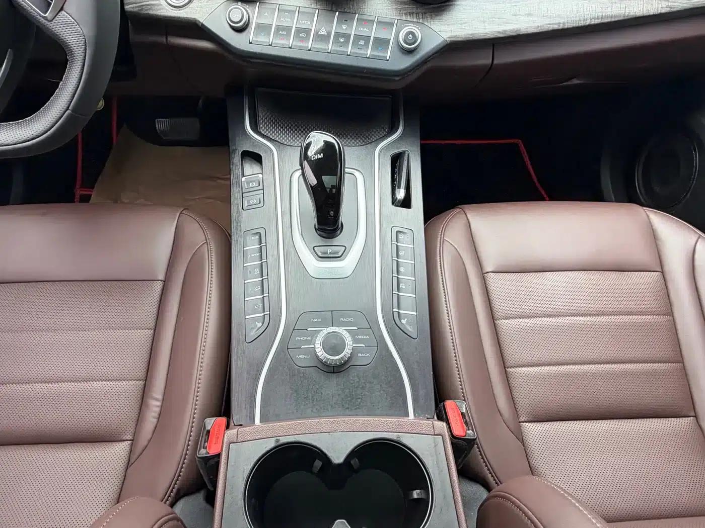 Weipai VV7 2020 2.0T Super Luxury Edition — миниатюра 11