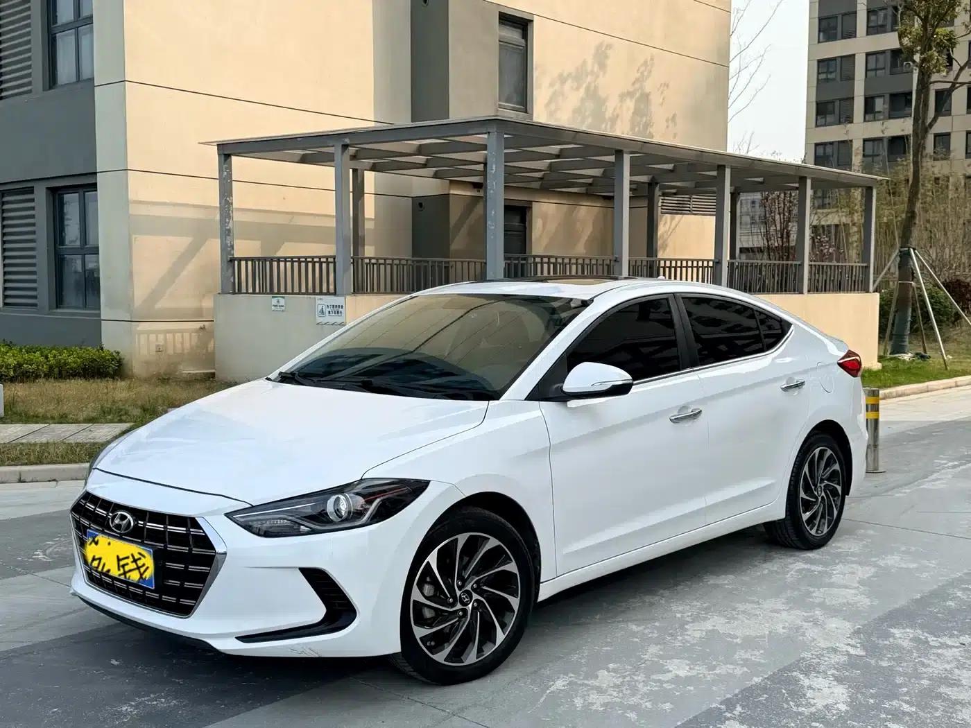 Hyundai Elantra 2020 1.5L CVT Smart Elite Edition — миниатюра 1