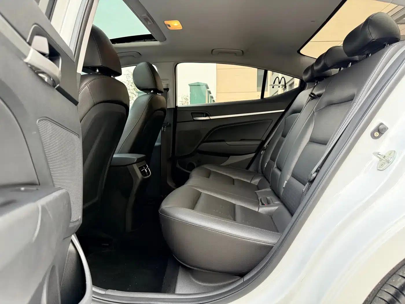 Hyundai Elantra 2020 1.5L CVT Smart Elite Edition — миниатюра 5
