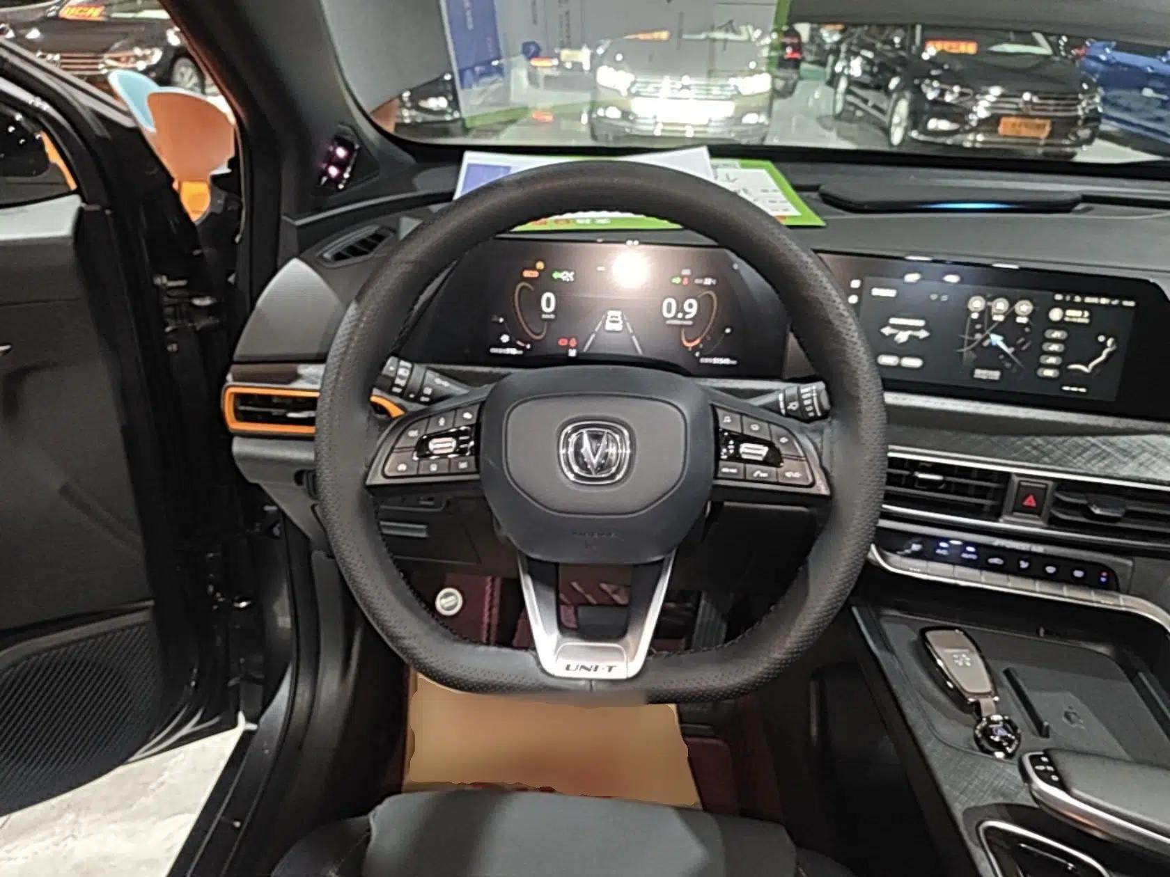 CHANGAN UNI-T 2022 1.5T Prestige Version — миниатюра 13