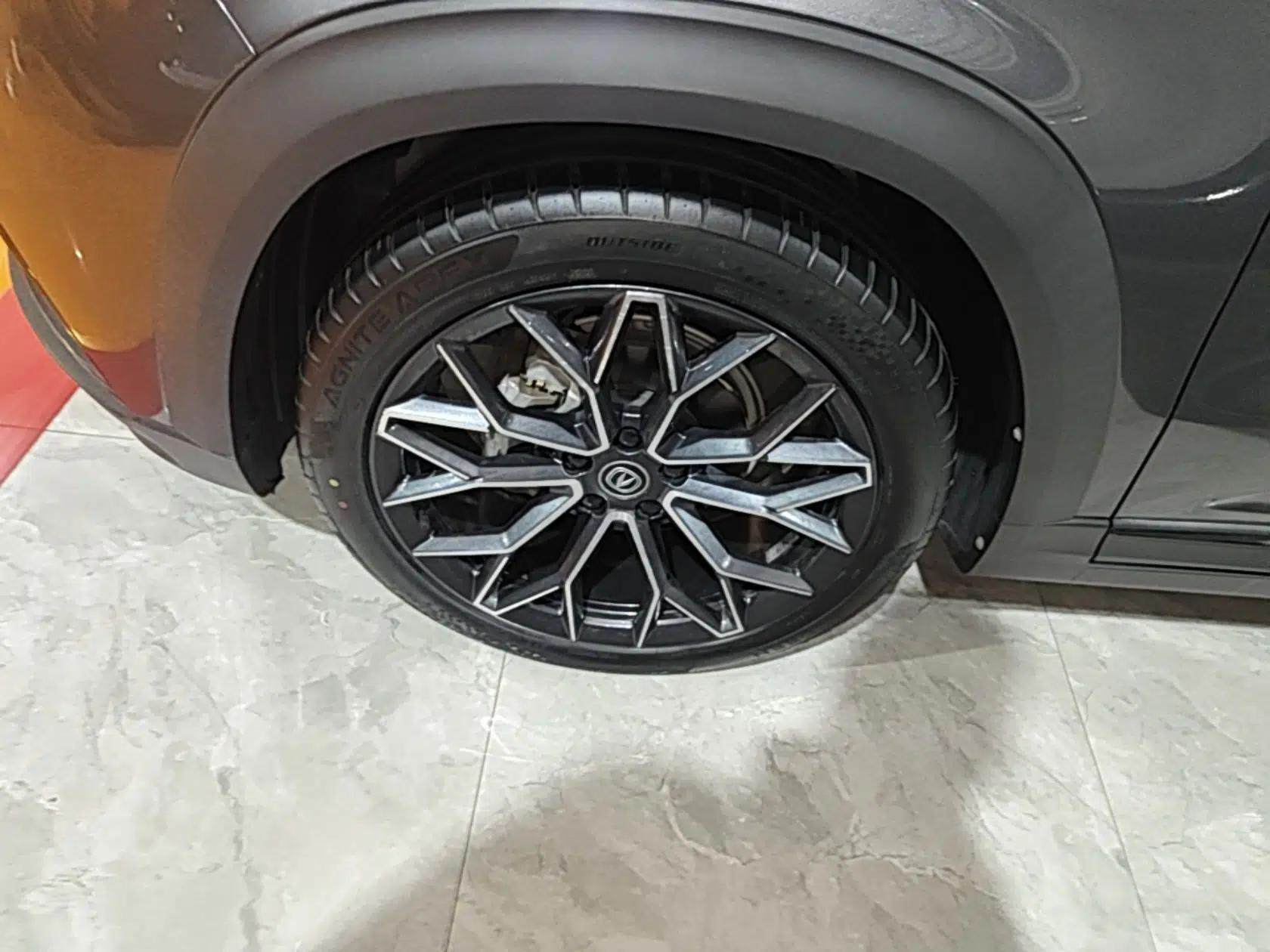 CHANGAN UNI-T 2022 1.5T Prestige Version — миниатюра 10