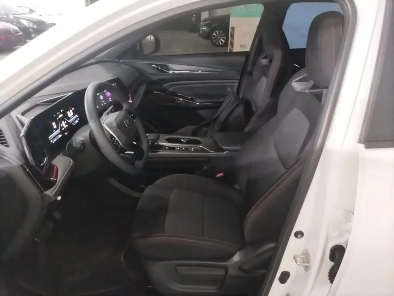 CHANGAN X5 PLUS 2025 1.5T DCT High-Energy Version — миниатюра 17