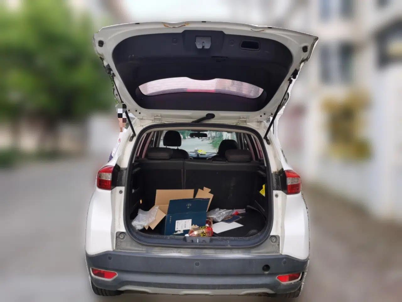 CHANGAN CS15 2016 1.5L Automatic Fashion Edition — миниатюра 19