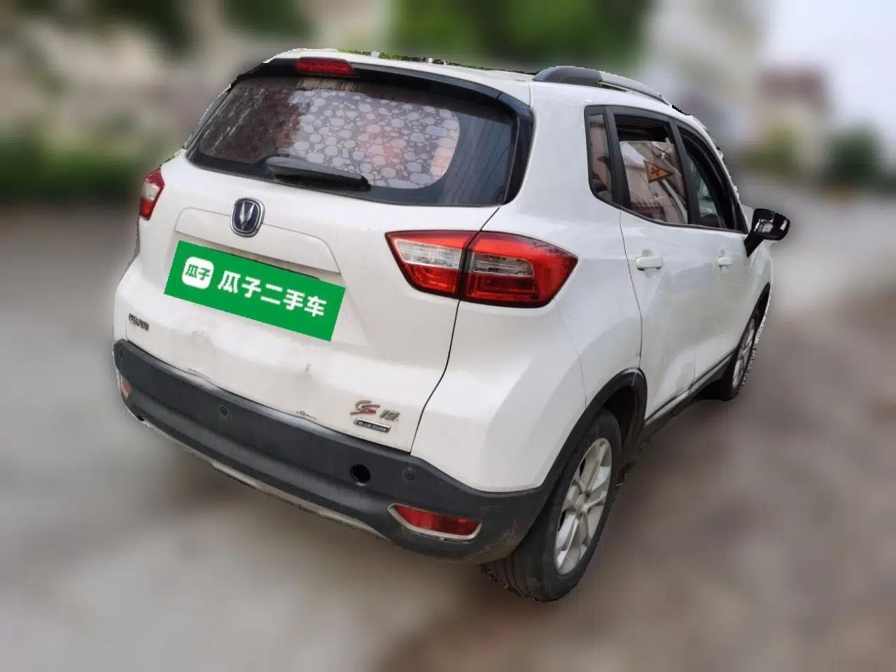 CHANGAN CS15 2016 1.5L Automatic Fashion Edition — миниатюра 6