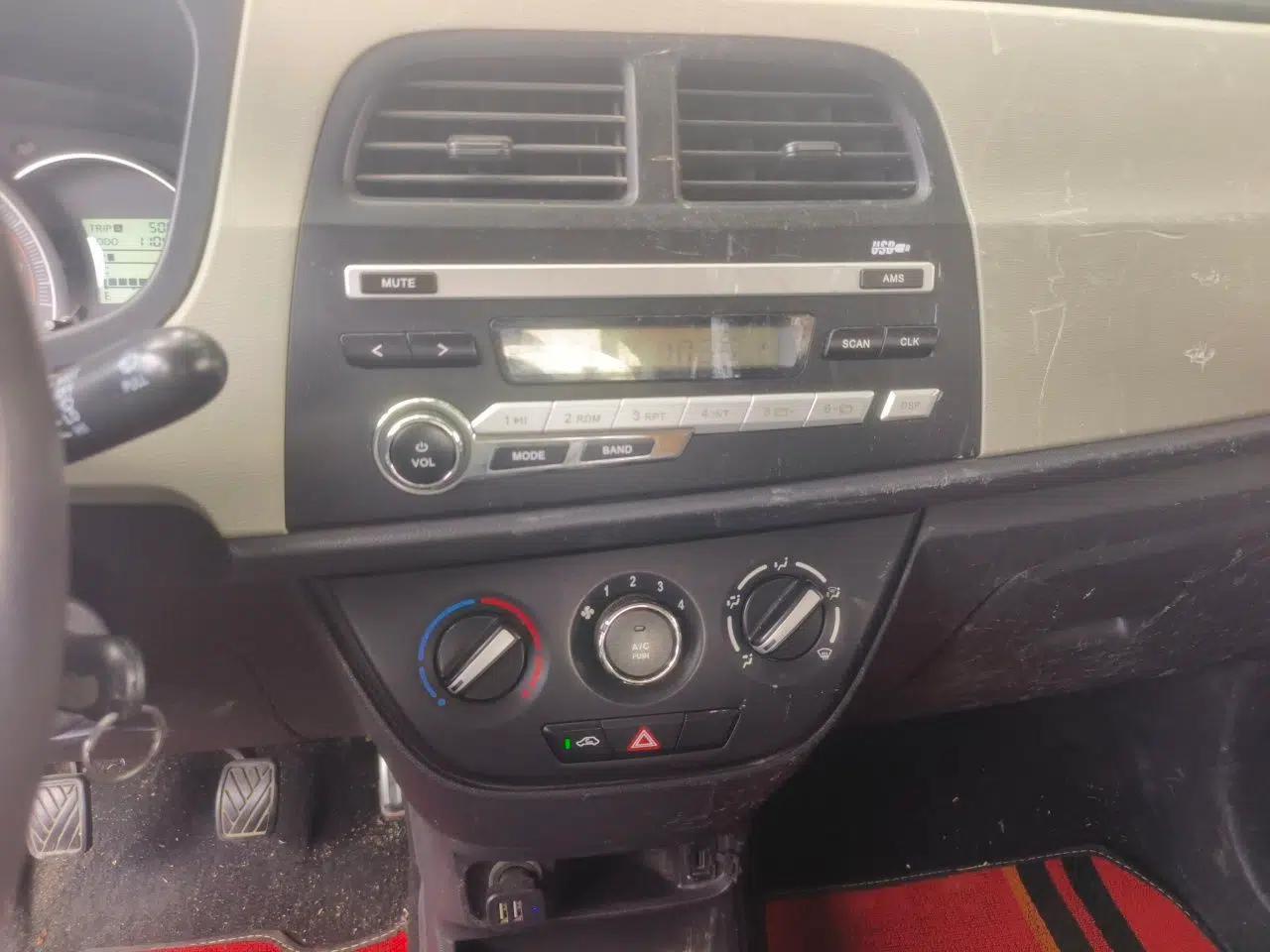 CHANGAN OSHAN Olisway 2015 1.2L Manual Enjoyment Model — миниатюра 13