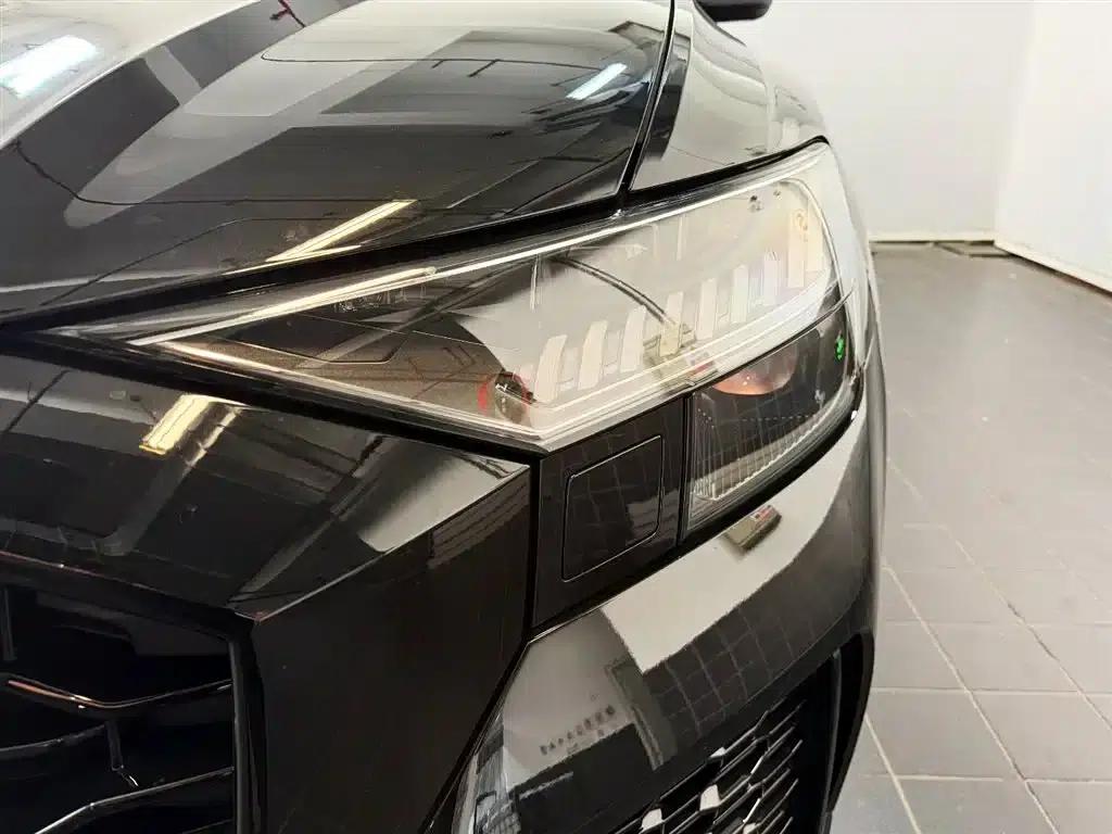 2022 Audi RS Q8 4.0T — миниатюра 6
