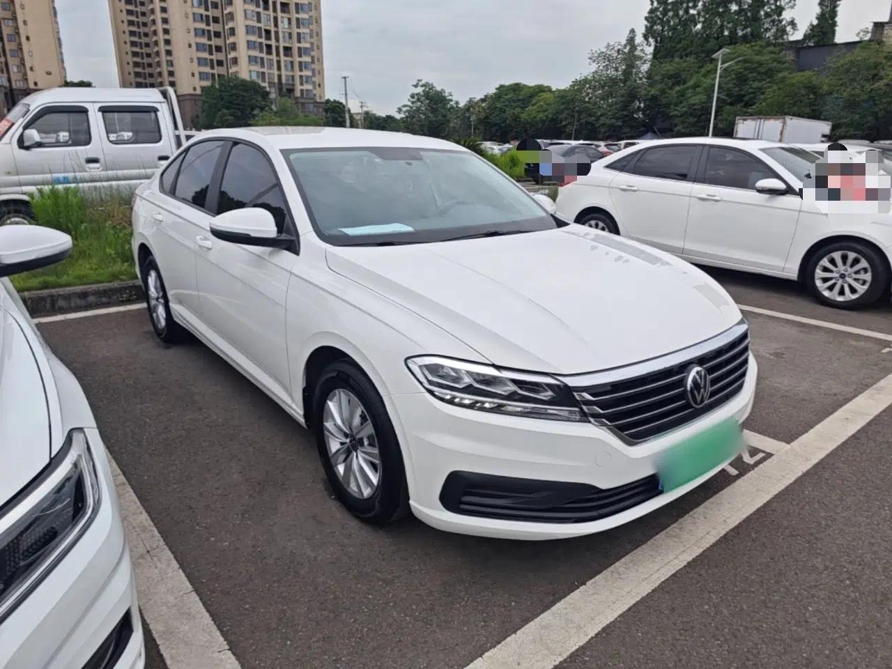 Volkswagen Lavida 2022 1.5L Automatic Fashion Edition — миниатюра 3