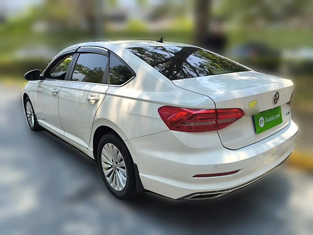 Volkswagen Lavida 2019 1.5L Automatic Comfort Edition China VI Standard — миниатюра 4