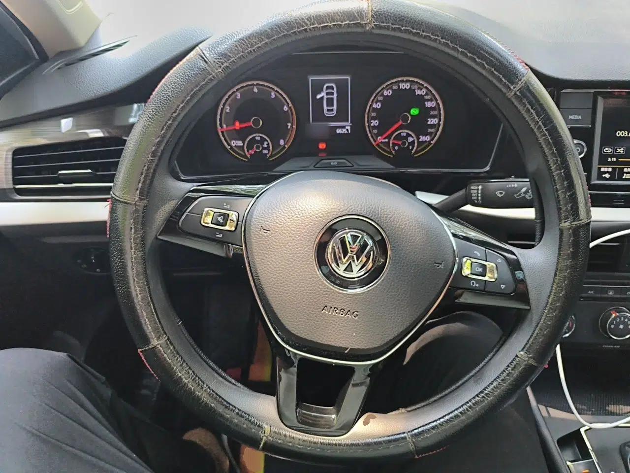 Volkswagen Lavida 2019 1.5L Automatic Comfort Edition China VI Standard — миниатюра 10