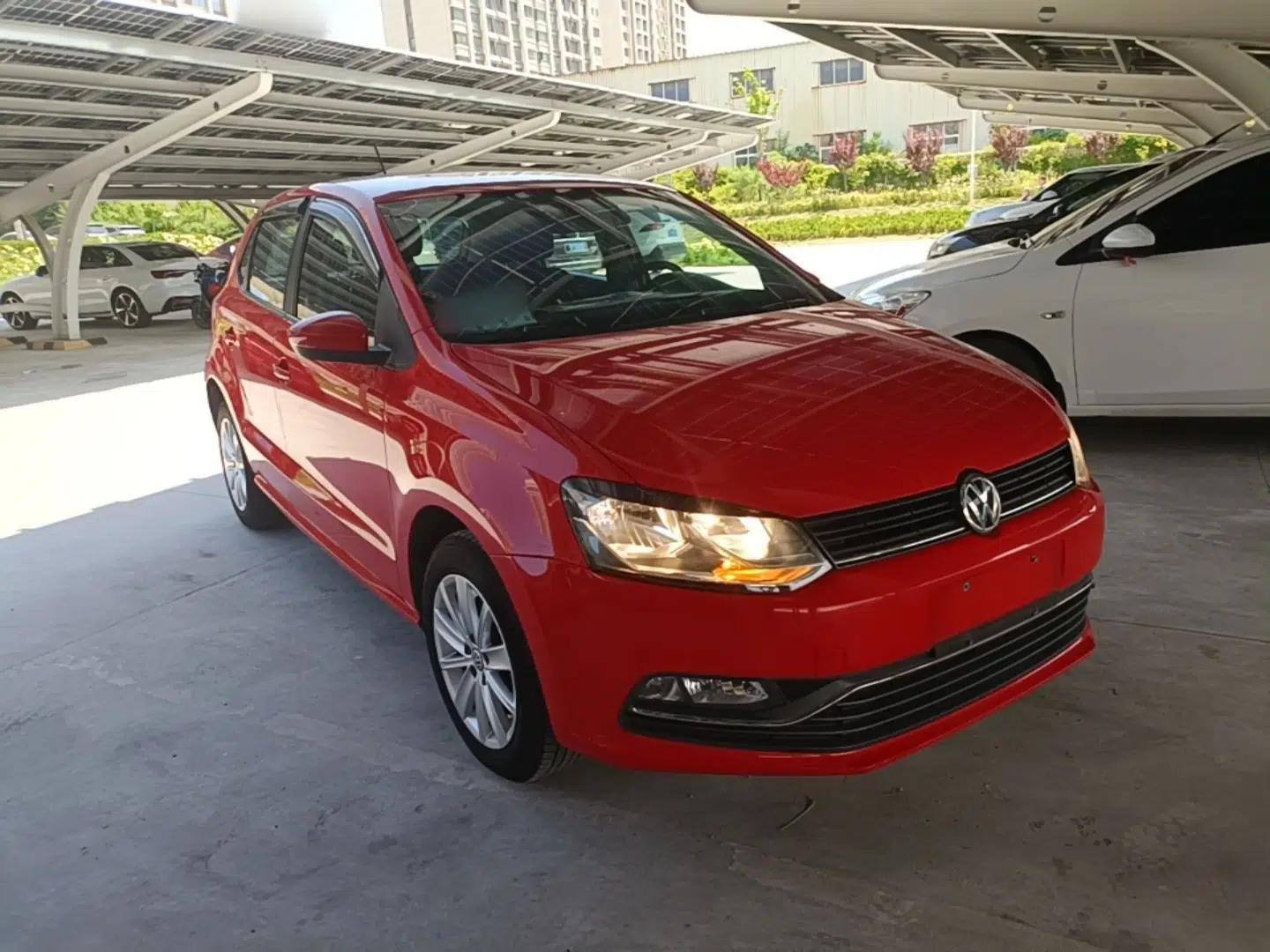 Volkswagen Polo 2014 1.6L Automatic Comfort Edition — миниатюра 3