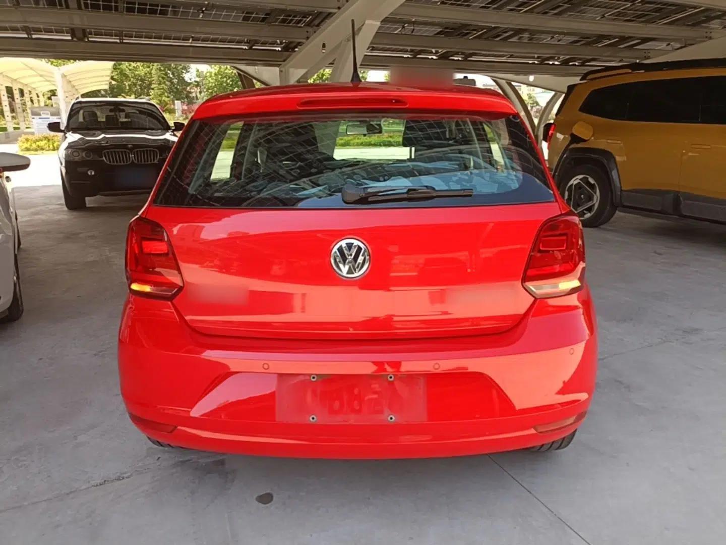 Volkswagen Polo 2014 1.6L Automatic Comfort Edition — миниатюра 5